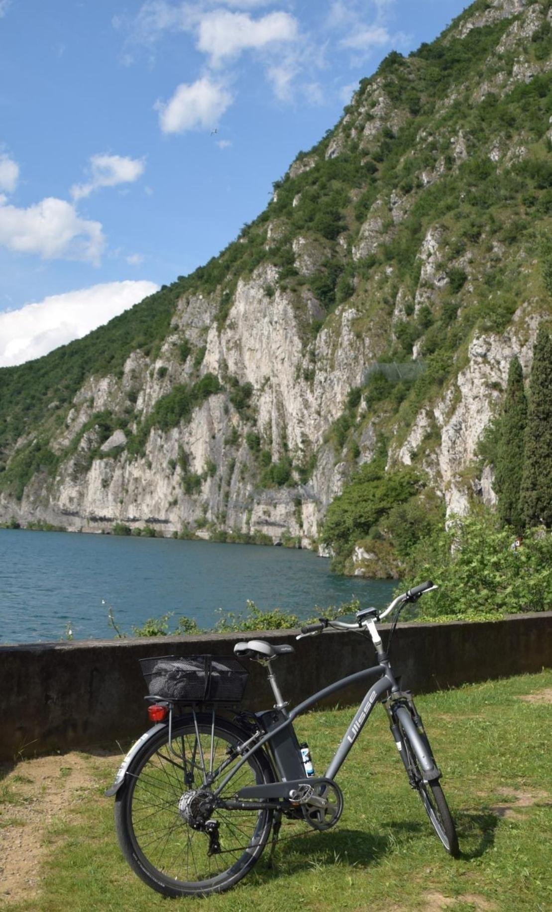 Angelo&Mari Mountain Lake Iseo Hospitality مارون المظهر الخارجي الصورة